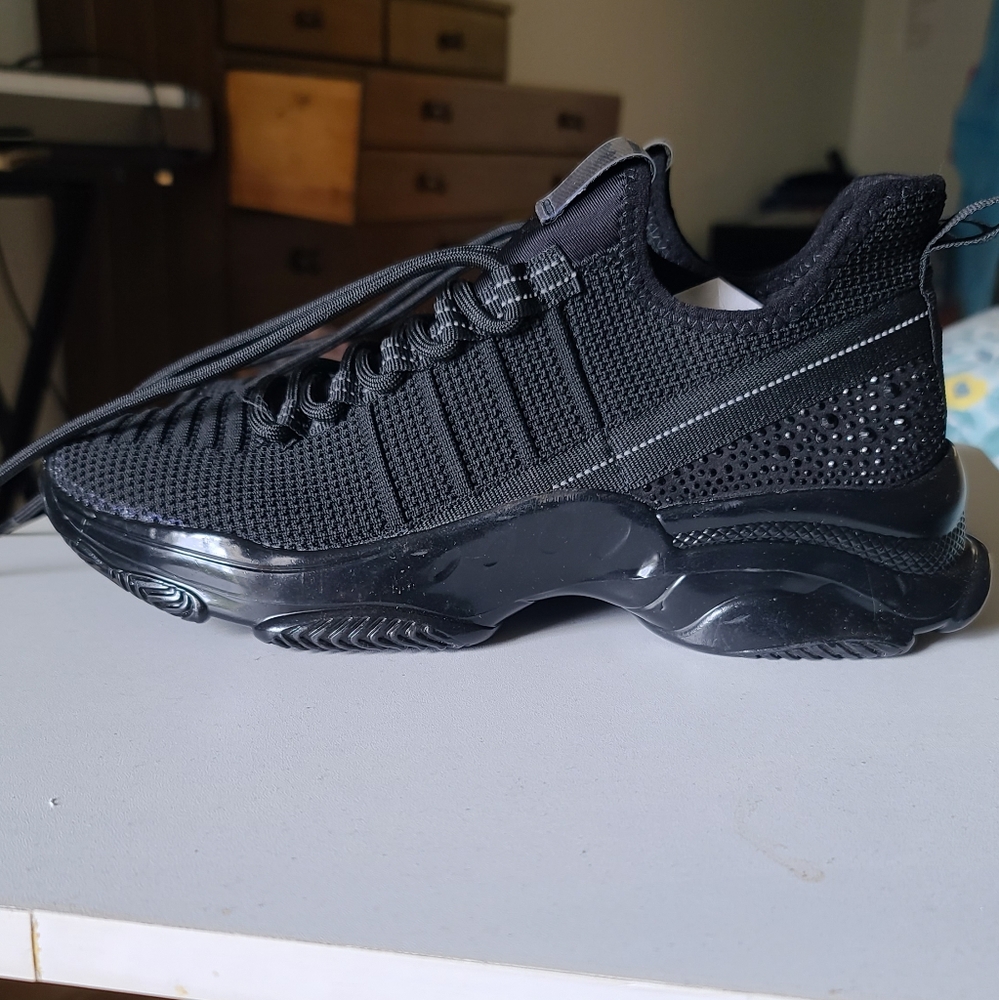 Size 9 black Mad Love tennis shoes